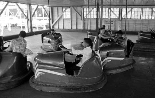 Lake Lansing Amusement Park - From Lansing State Journal (newer photo)